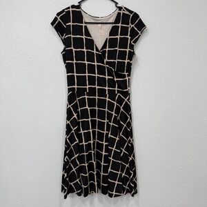 Gilli USA Black Beige Grid Print Faux Wrap Knee Length Dress Cap Sleeve M